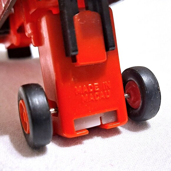 Vintage 1984 GoBot Toys Blue Dump Truck Robot and Red/Black Transformer Train - Picture 15 of 16